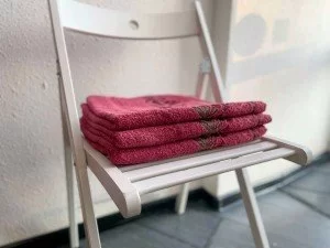 полотенце махровое caren темно-розовое (49 × 70, темно-розовый)